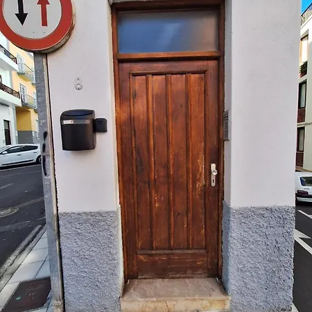 招待所 Con Bano Privado En Un Piso Con Familia