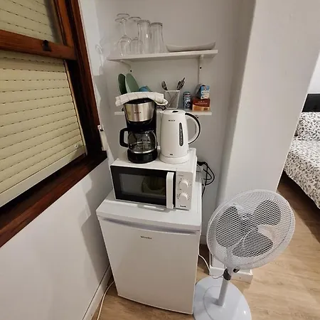 Con Bano Privado En Un Piso Con Familia 4*