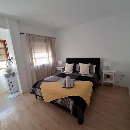 Con Bano Privado En Un Piso Con Familia